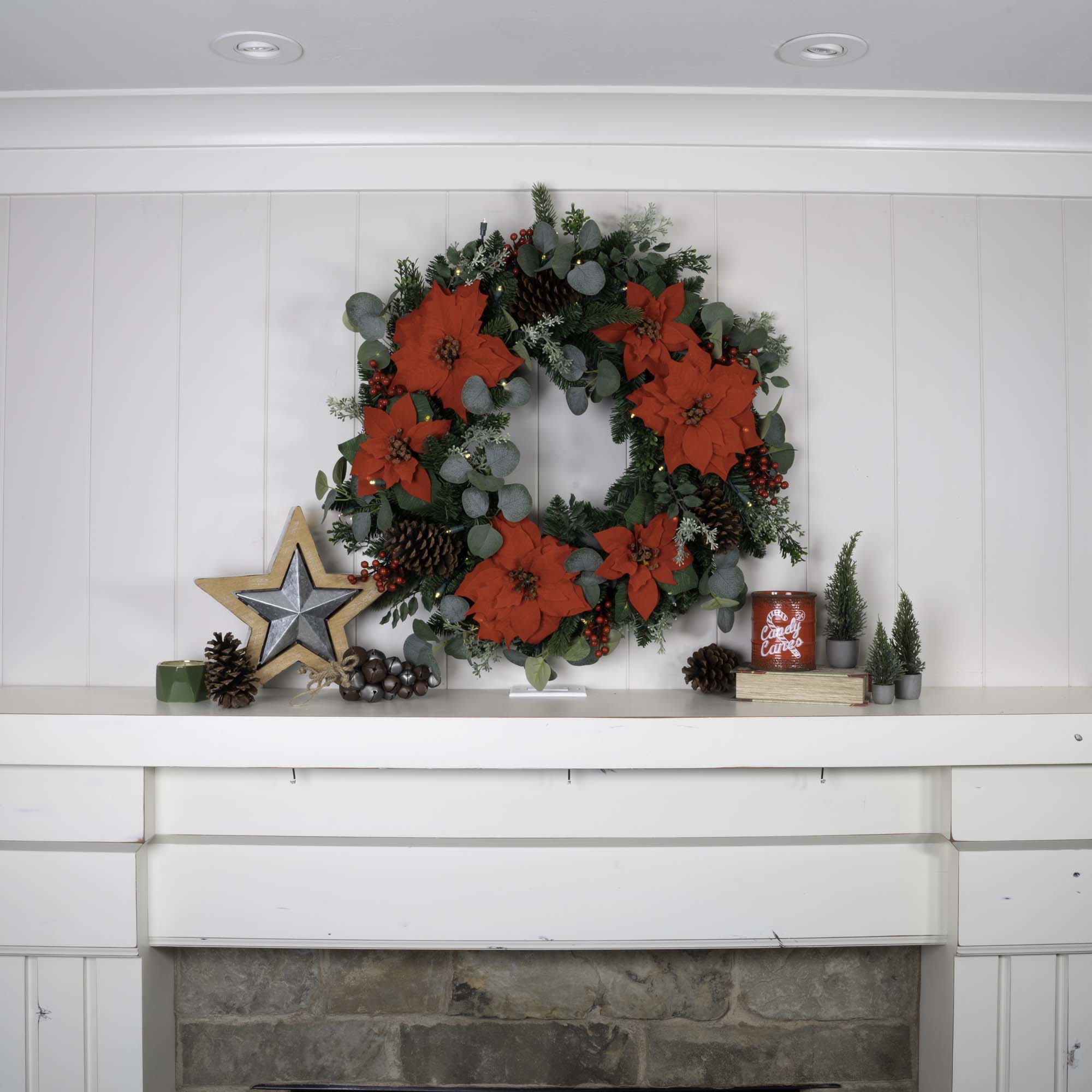 Christmas Poinsettia Lighted Christmas Wreath - 30"