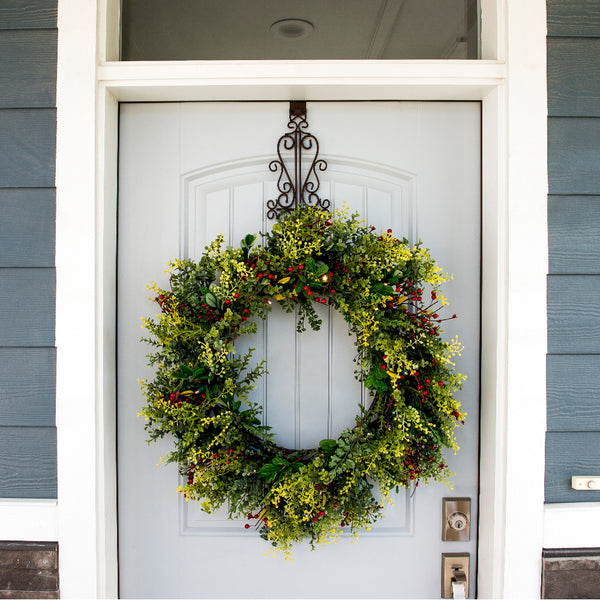 Christmas Boxwood & Berry Wreath - 30"
