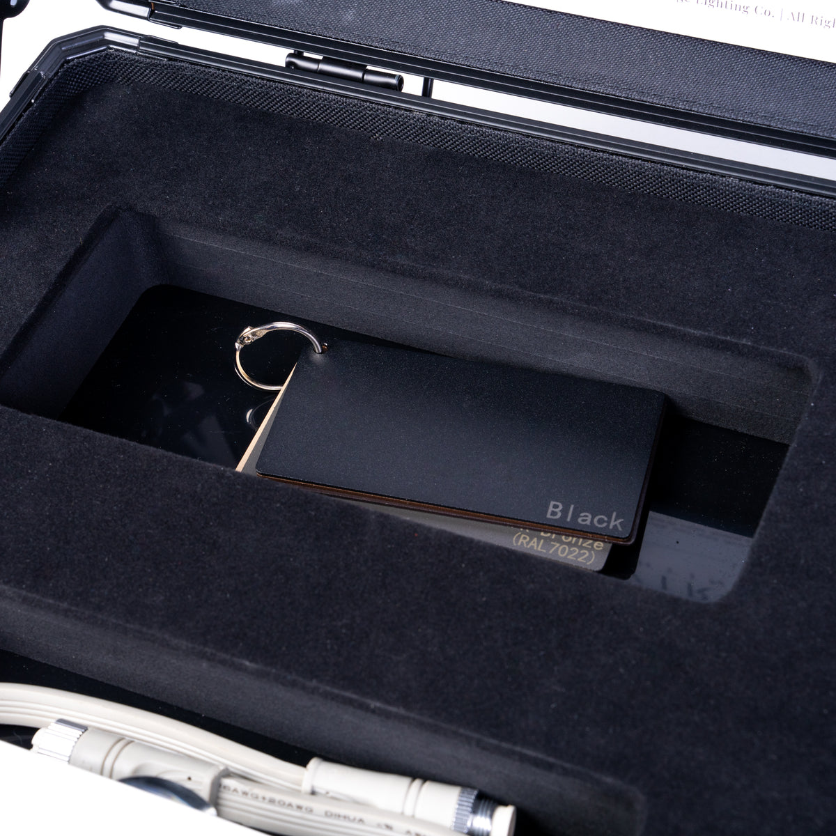 Avira Sales Briefcase (6)