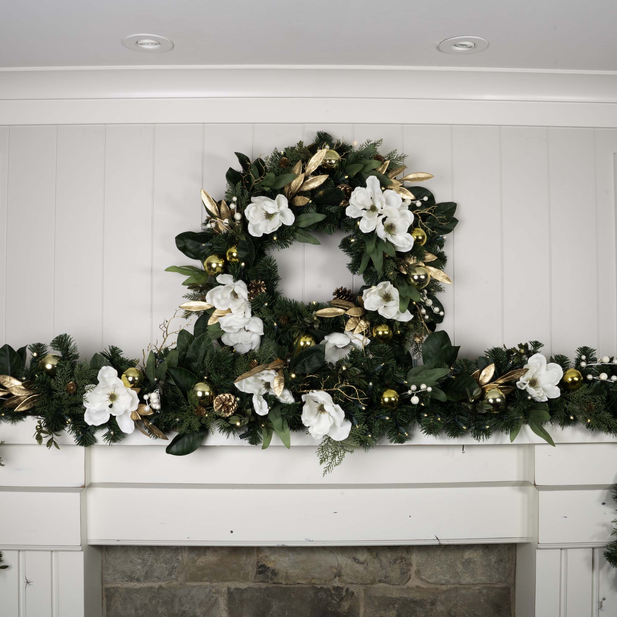 White Gold Magnolia Lighted Christmas Wreath - 30"