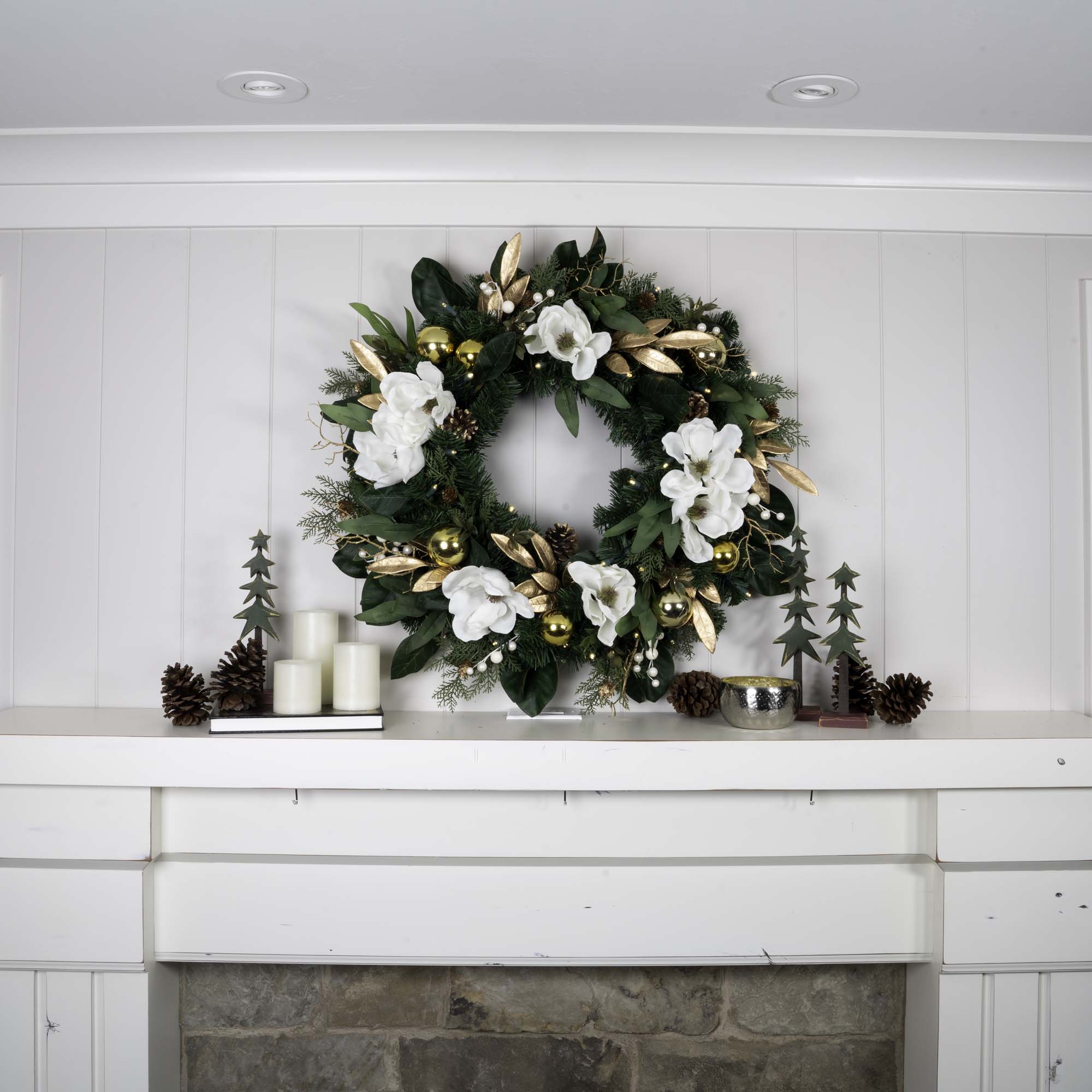 White Gold Magnolia Lighted Christmas Wreath - 30"