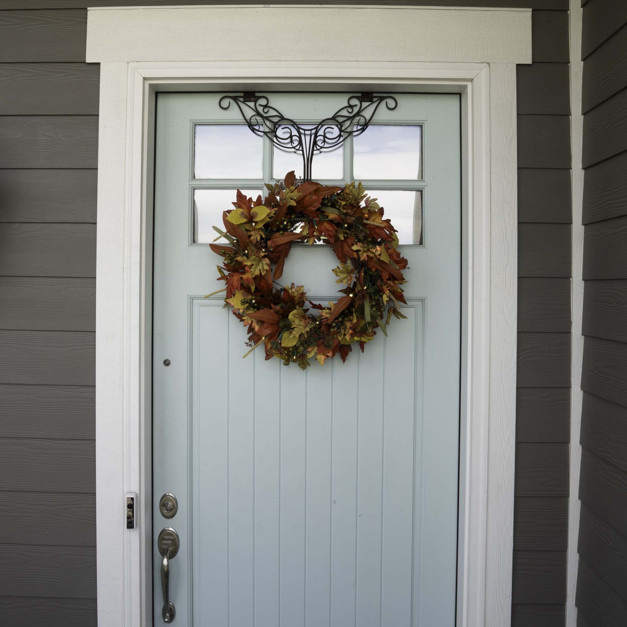 Fall Harvest Leaf Lighted Wreath - 24"