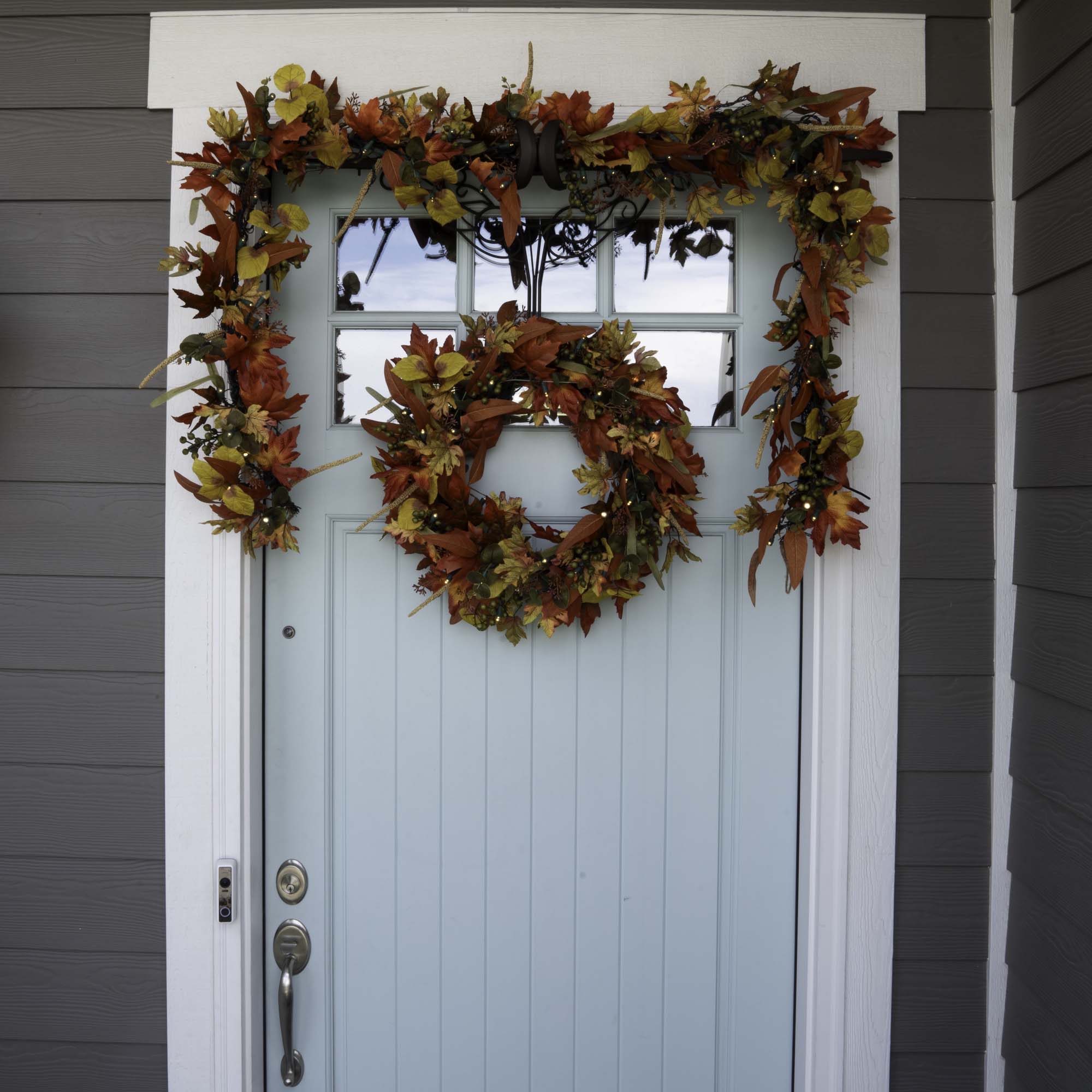 Fall Harvest Leaf Lighted Wreath - 24"