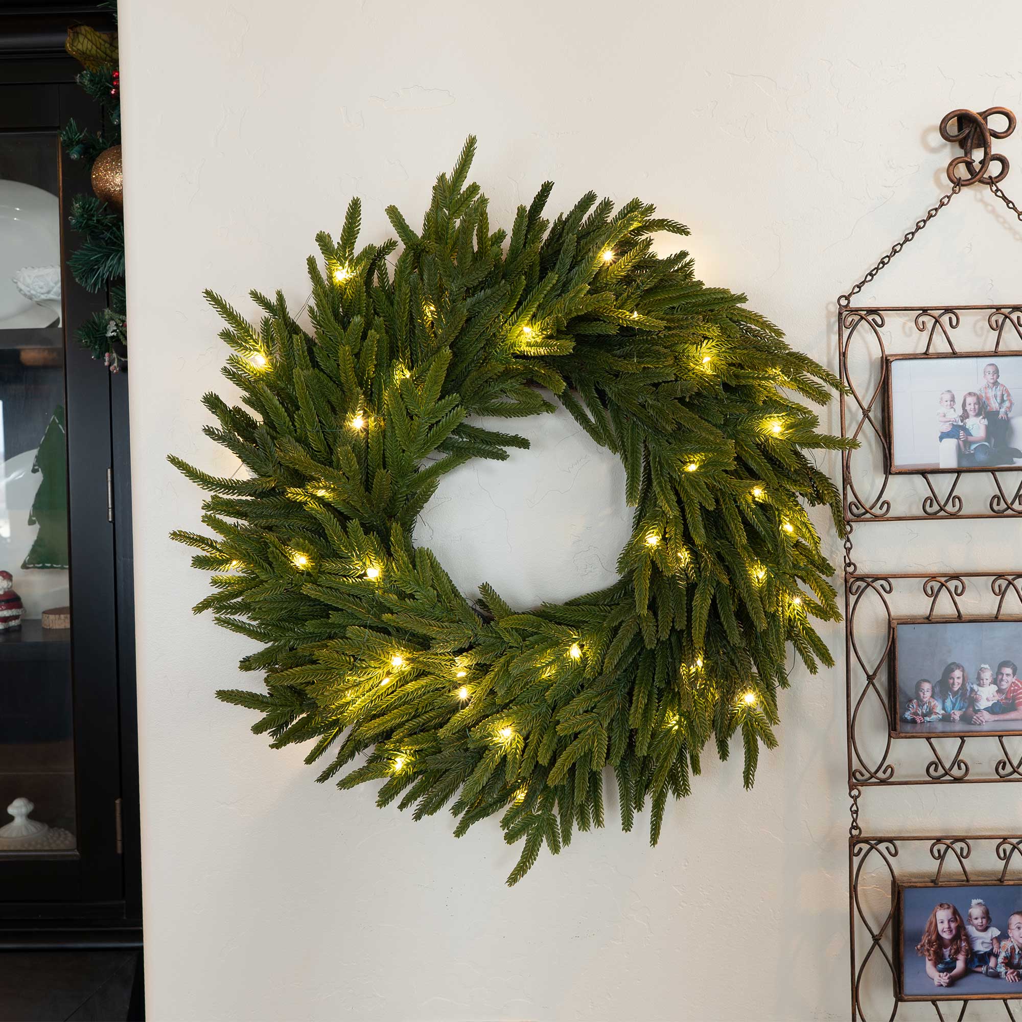Norfolk Pre-Lit LED Wreath
