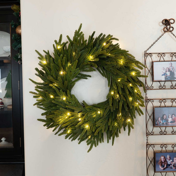 Norfolk Pre-Lit LED Wreath