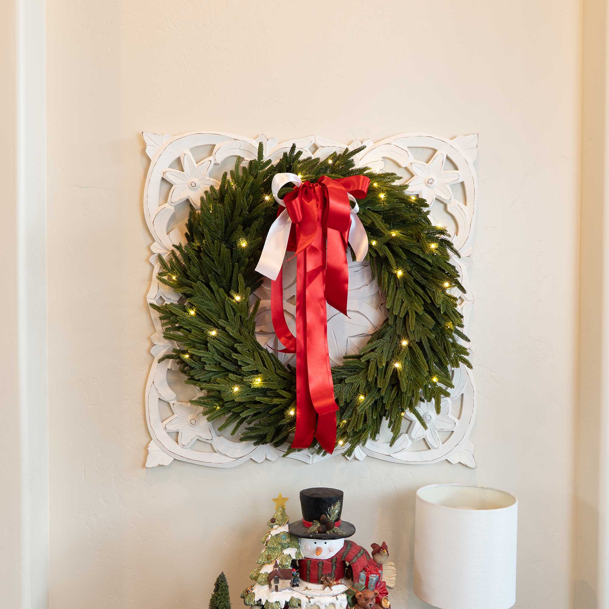 Norfolk Pre-Lit LED Wreath
