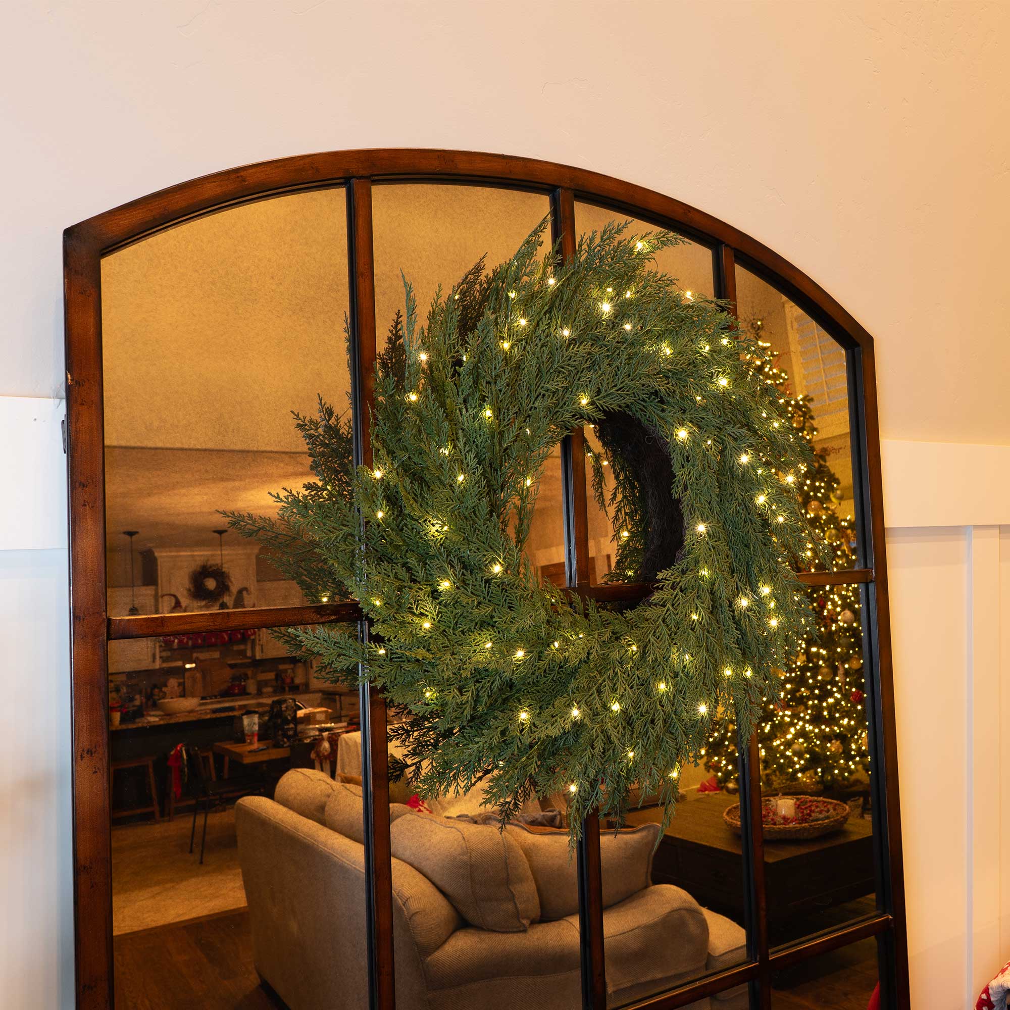 Cedar Pre-Lit LED Wreath