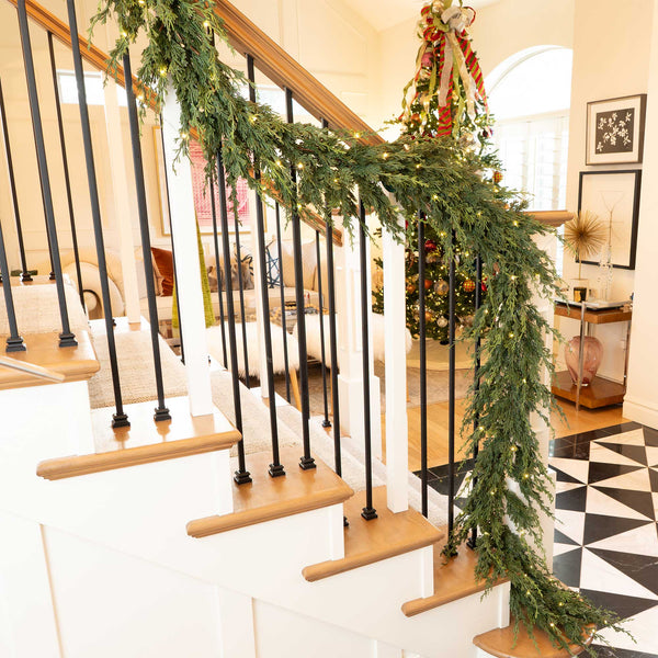 Cedar Pre-Lit LED Garland
