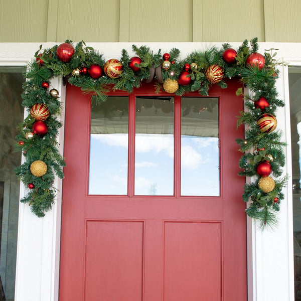 Christmas Classic Red and Gold Garland - 9'