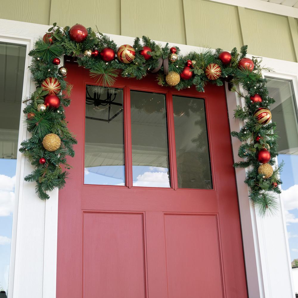 Christmas Classic Red and Gold Garland - 9'