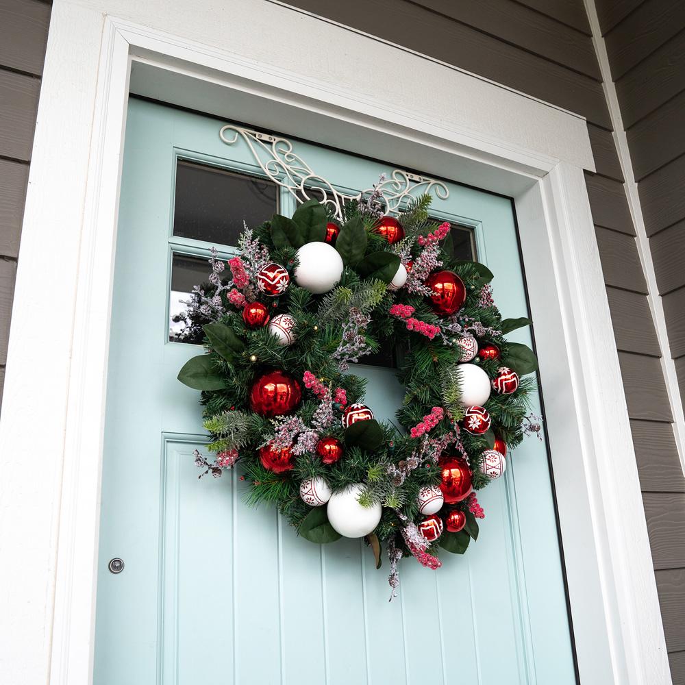 Nordic Red and White Wreath - 30"