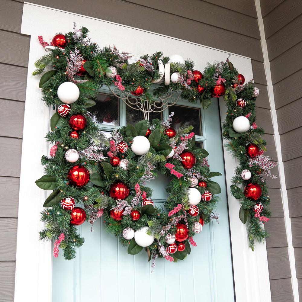 Nordic Red and White Wreath - 30"