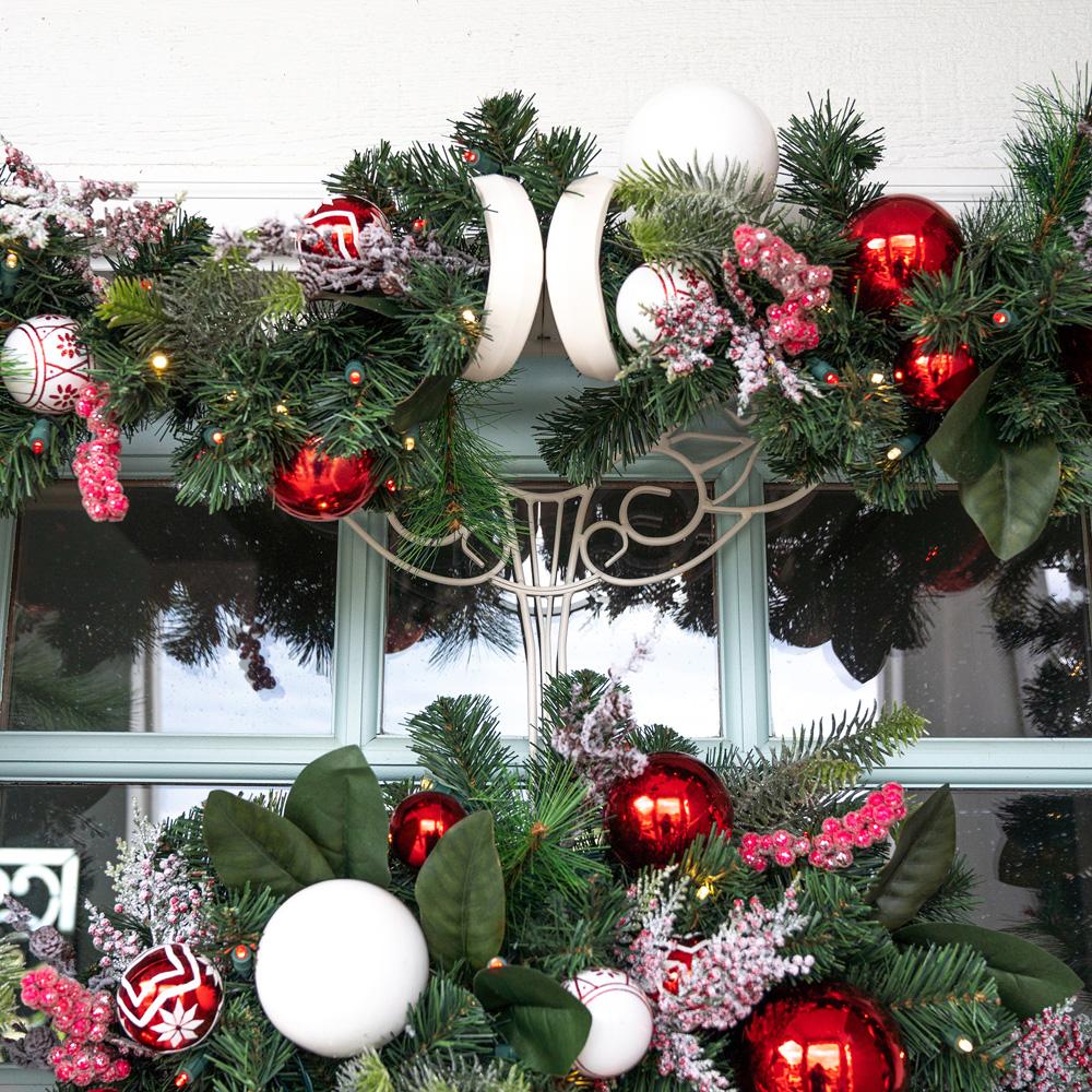 Nordic Red and White Wreath - 30"