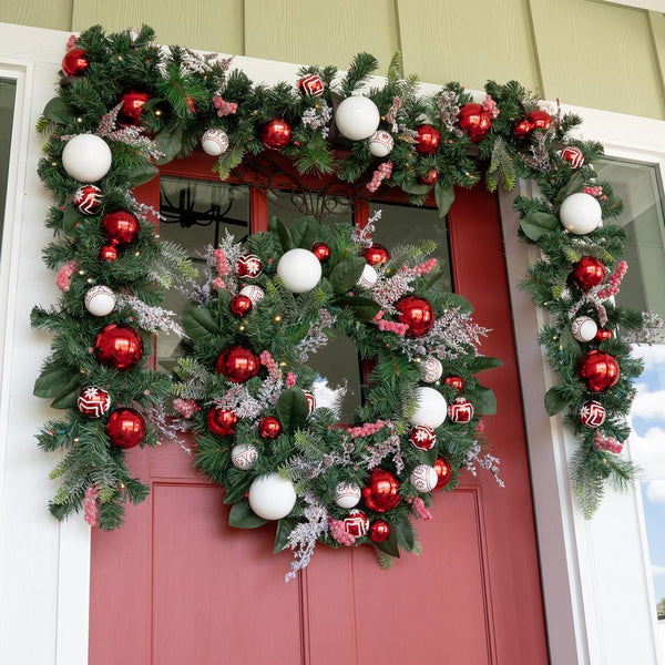 Nordic Red and White Wreath - 30"